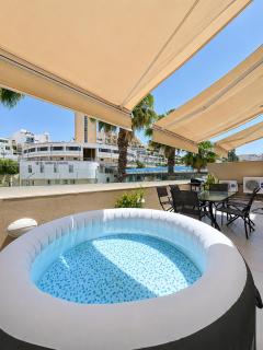St Julian's 2Br Terrace Suite with Private Jacuzzi - 0