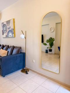 2-bedroom apartment with pool - 8