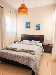 2-bedroom apartment with pool - 7