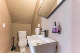 Happy Cactus 1-BR In Batroun Old Souks - 2