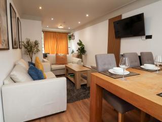 Steam and Stay Hoole - 8