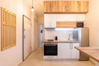 F & B Collection - Flat for 5 - 1