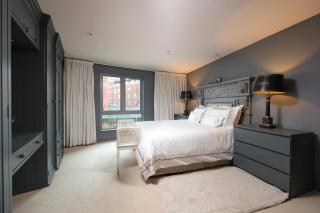 Harbourside Luxury Apartment - 7