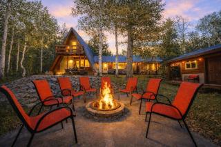 Sleeps 13 - Minutes to Yellowstone - 7