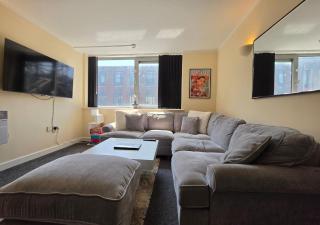 Stylish 1BR Flat 1-min Walk from Motorpoint Arena with FREE parking - 2