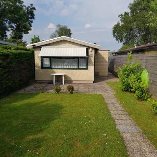 Cozy chalet in Opmeer near Amsterdam and Beach - 9
