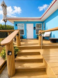 The Malibu Villa - 8