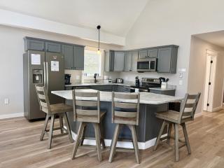 New 2023 Waterfront Home near Acadia with Hot Tub - 2