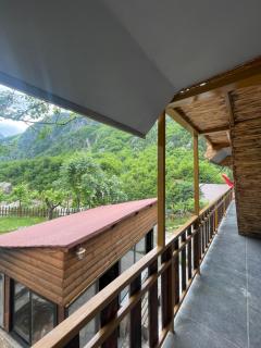 Shpia e Mikut Guesthouse - 1