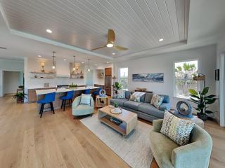 Ocean Retreat by Distinctive Beach Rentals - 1