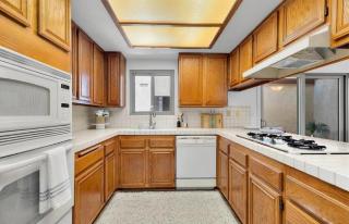 Two Bedroom Townhome with Harbor and Ocean Views - 4