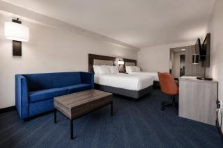 Holiday Inn Express & Suites Niagara Falls by IHG - 5
