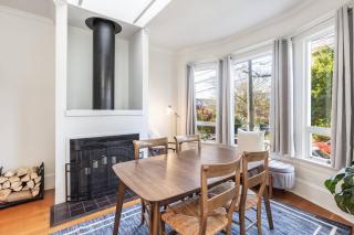 Cozy Bungalow in Capitol Hill - 6