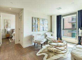 Two Bedroom Oceanfront Retreat with Panoramic View - 4