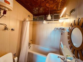 Heaven Breeze Group of Houseboats - 8