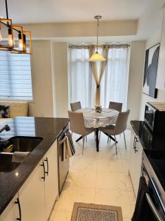 Newly built home near Niagara Falls - 7