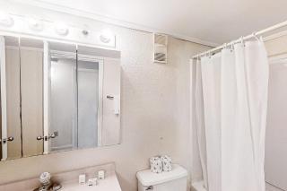 Water's Edge Resort 1002 - 1