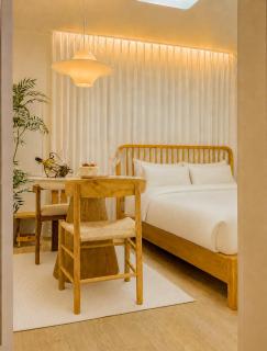 Itaewon, Haebangchon, 10 mins from Jongno, Euljiro, Accommodation for 4 - 9