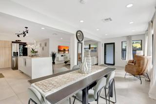 Modern Pool Home Near Beach and Las Olas - 1