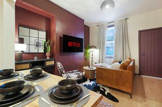 Bright 4BR Norton Getaway Sleeps 7 by Stay With Us - 6