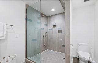 Two Bedroom Coastal Retreat with Modern Interiors - 2