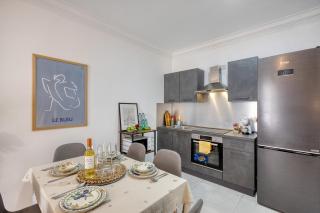 Boutique Stay in prime Sliema Ferries - 2