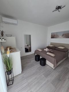 SOBE ŠOTIĆ - 4