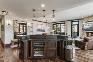 Deer Valley Ski-In Out 3BR - Views, Hot Tubs condo - 1