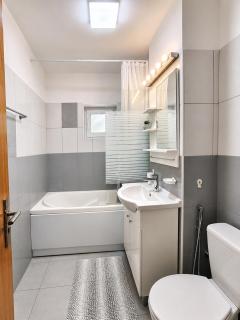 Adrian Home Libra - 1