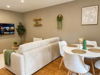 Appartements, parking privé gratuit en résidence sécurisée - 2