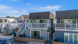120 - 31st St A & B - Bright & Renovated 5 Bdr Duplex home - 4