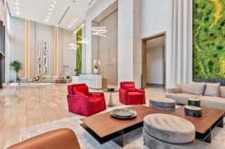 P2004B Penthouse Studio with Pool and Gym in Doral - 3