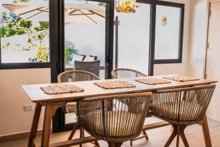 Private Jacuzzi & Garden | BBQ | 3 Mins to Beach - 1