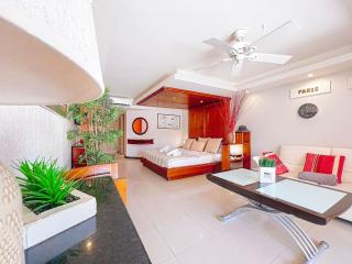 Manoli Cozy Beach Studio in the heart of Orient bay Steps from the Beach - 2