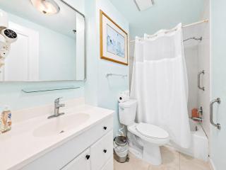 Luxe Palm Beach Dual Studio | Steps to Beach - 1