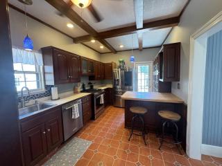 Charming 3BR Midtown Home Near Utica Square - 3