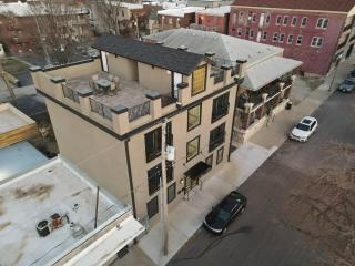 Downtown Elegant Gatsby Loft with Skyline Views - 3