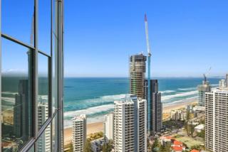 level 32 Skyline Serenity in Surfers Paradise Q1 - 6