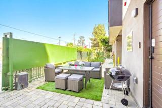 II. Chic 4BR Home, By Universal, Patio, FIFA SoFi - 9