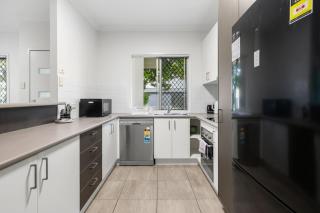 Peaceful Retreat Near Shops and Cafes Secure Parking - 8