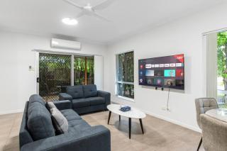 Peaceful Retreat Near Shops and Cafes Secure Parking - 3