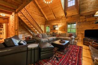 The Bee's Knees - Blue Ridge Cabin, Near Golf Course and Ski Resort - 3
