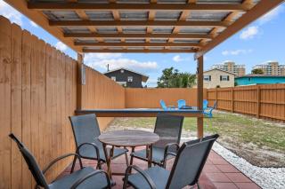 Sunset Palms Too - 2BR - 5 Min Walk to Beach - 3