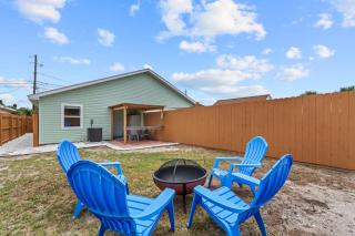 Sunset Palms Too - 2BR - 5 Min Walk to Beach - 2