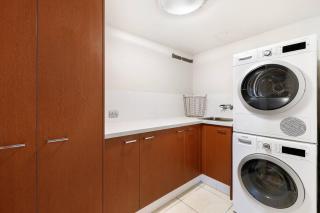 Luxury 3 Bedroom with Ocean and Hinterland views - 3