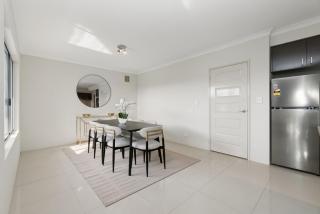 The Grand Aveley House - 9
