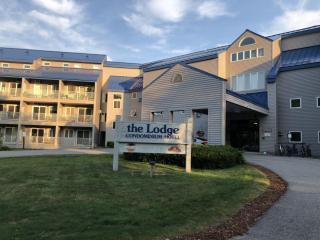 Studio with Pool, Hot Tub and Game Room near Loon Mountain - 6