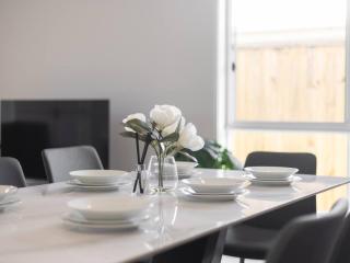 Brand New Family Home Space Comfort and Location - 3
