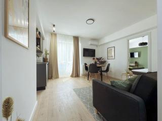 Vibe - University Sq. I Balcony I Cheap parking - 7