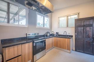 Large 17 Bedroom Jaco Retreat with Private Pool Near Jaco Beach Restaurants and Marina - 2